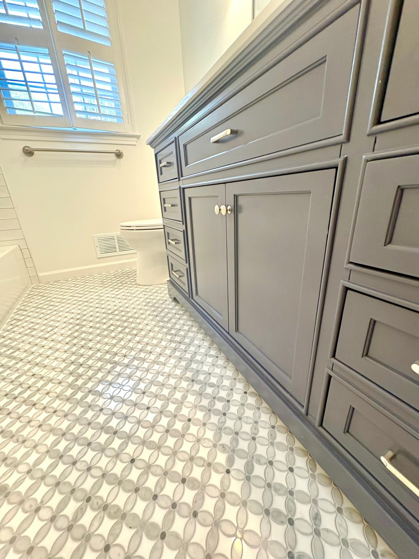 Charcoal Vanity &amp; Petal Mosaic