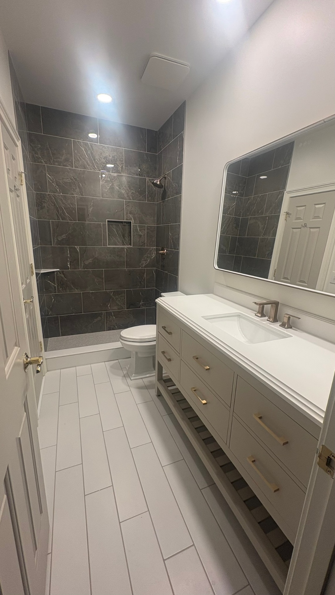 Slate Shower &amp; Floating Vanity